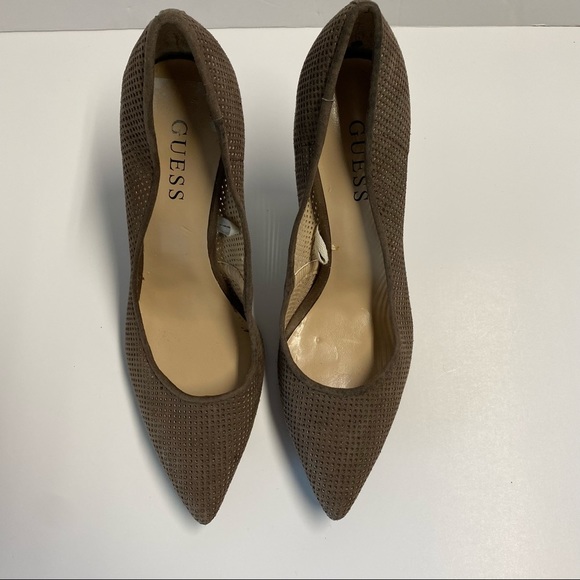 Guess woman’s gorgeous brand taupe size 8, - Picture 3 of 12